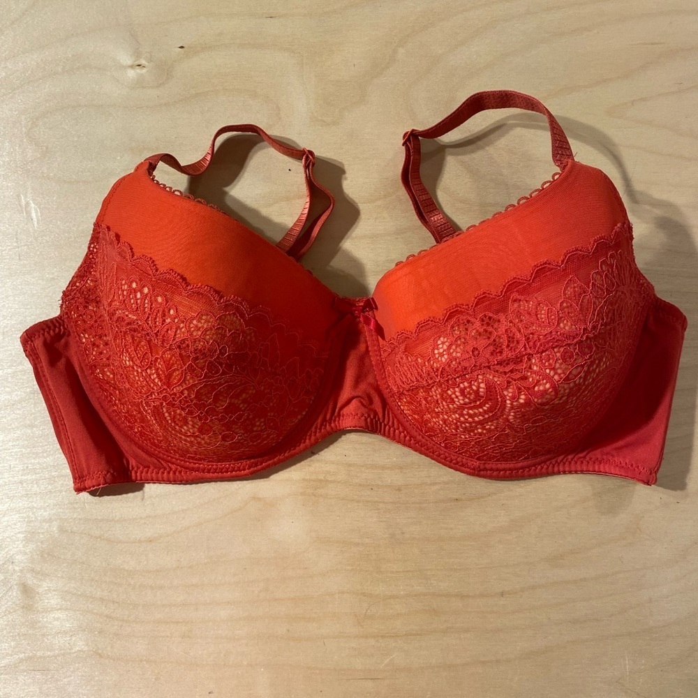 Black Bow Elegant Red Lace Women's Underwire Bra 40 D (NL)